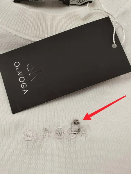 OUTLET T-shirt męski OLAVOGA HANDY 2026 ecru - produkt ze skazą