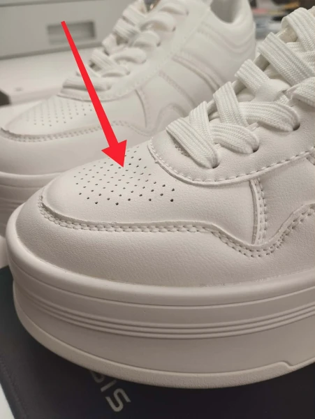 OUTLET Buty damskie OLAVOGA VENETY 2025 białe (2) - produkt ze skazą