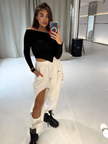 Bluzka damska OLAVOGA MERA 2026 czarna - maWer Fashion