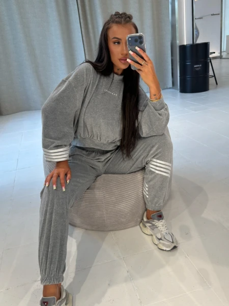 Komplet damski OLAVOGA MAVINA 2026 szary - maWer Fashion