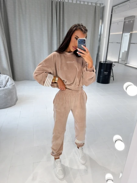 Komplet damski OLAVOGA MAVINA 2026 beżowy - maWer Fashion