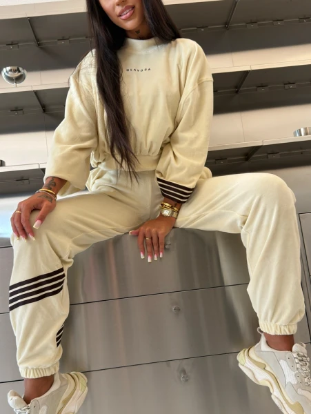 Komplet damski OLAVOGA MAVINA 2026 coconut - maWer Fashion