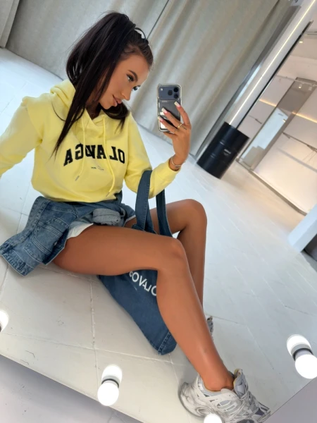Bluza damska OLAVOGA SOVE 2026 żółta - maWer Fashion