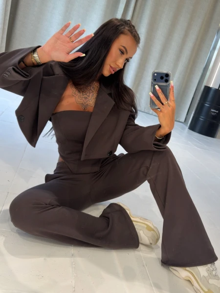 Komplet damski OLAVOGA VERMELLE 2026 brązowy - mawer Fashion