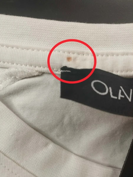 OUTLET T-shirt męski OLAVOGA RAYSIER 2026 ecru - produkt ze skazą