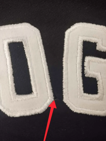 OUTLET T-shirt damski OLAVOGA MURANI 2025 czarny - produkt ze skazą