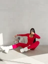 Kombinezon damski OLAVOGA ICONA 2026 czerwony - maWer Fashion