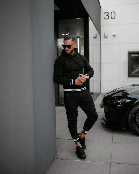 Komplet męski OLAVOGA VEAR 2025 czarny - maWer Fashion